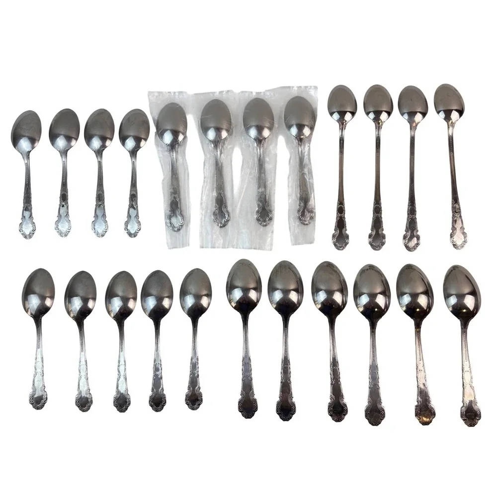 23 PCs Reed & Barton 18/10 Stainless Flatware Renaissance Tsp Oval Soup Iced Tea